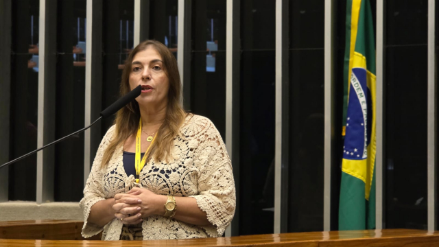 Mulheres: presidente da Anamatra participa de sessão solene na Câmara dos Deputados								